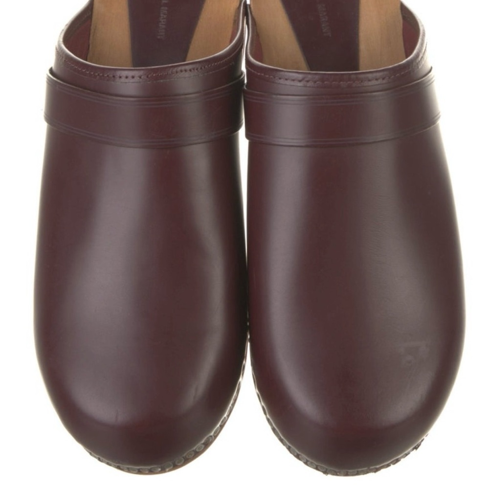 NEW size US 7 burgundy color